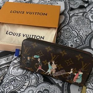 Lv like new limited edition mono zippy lg wallet